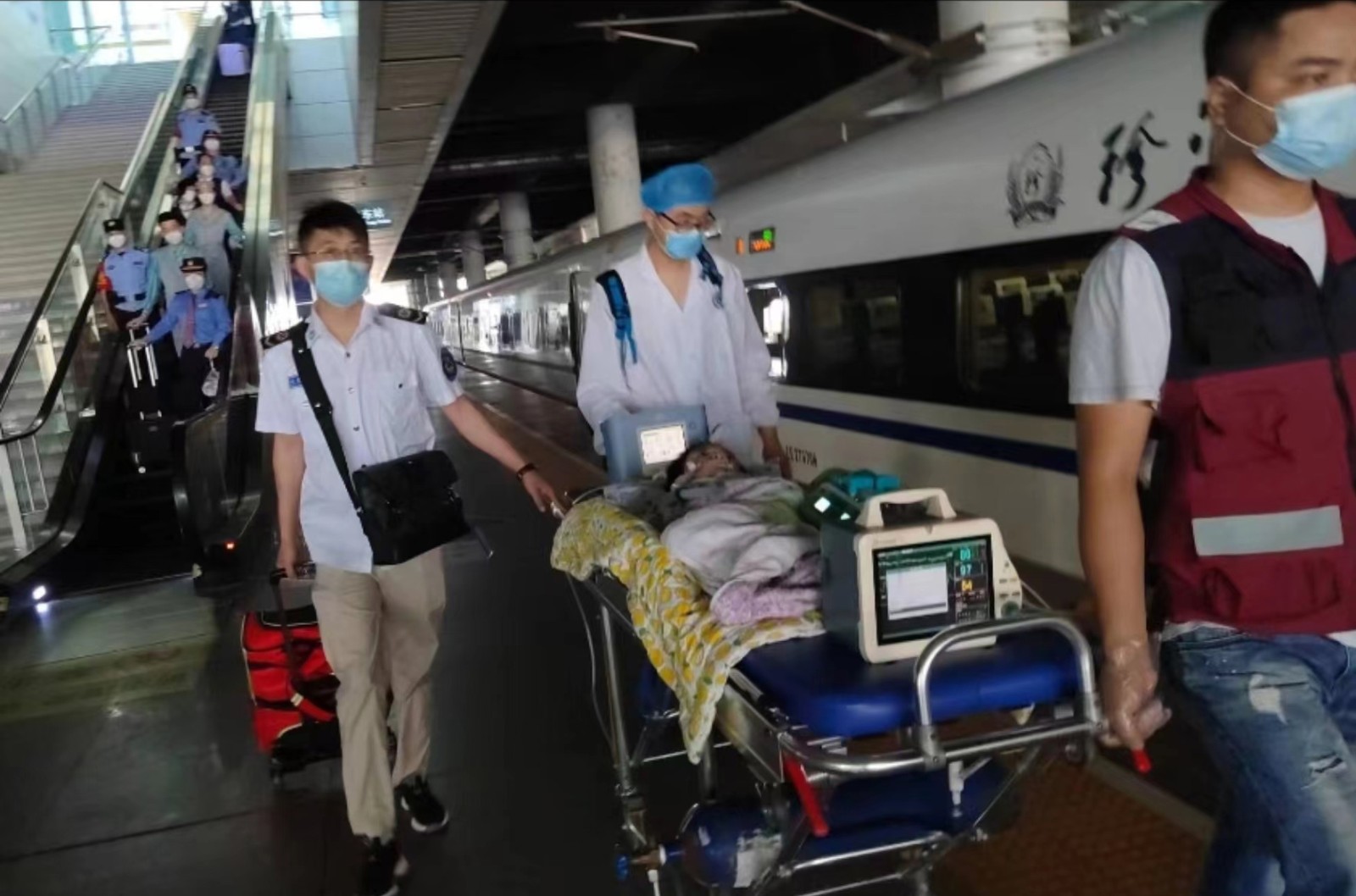 通辽高铁转运公司